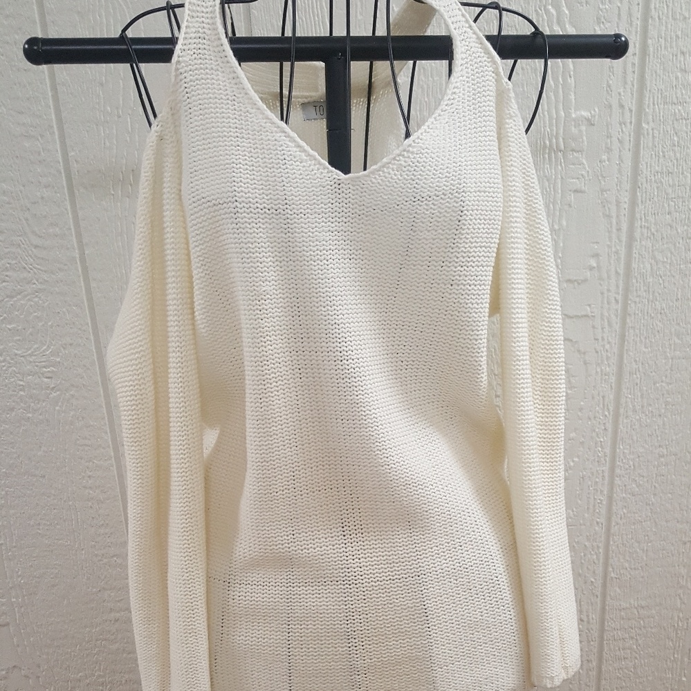 Tobi Long sleeve knit cold shoulder sweater